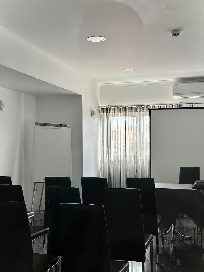 Be One Hotel Caldas Da Rainha - By Mhmb Hospitality Экстерьер фото